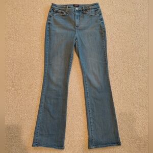 NYDJ Women's Slim Bootcut Jeans Light Blue Denim Size 10 Stretch Casual Comfy.